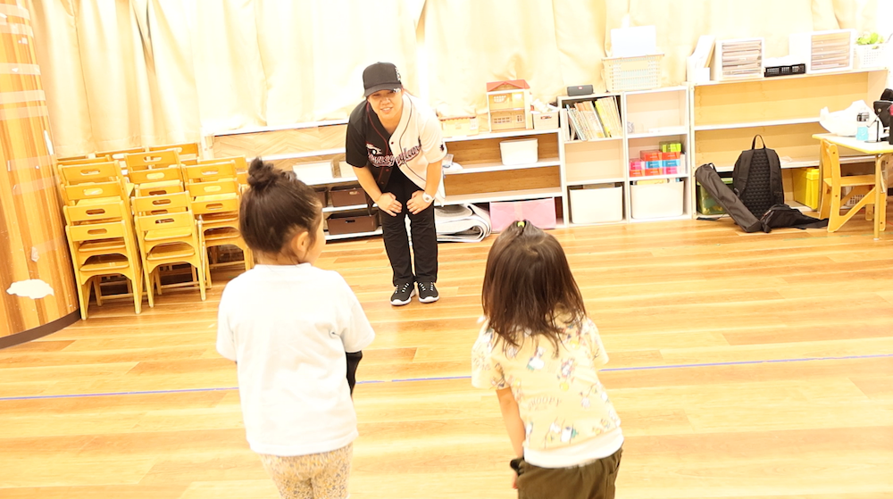 英語とダンスを一緒に楽しく学べる！